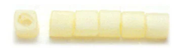 トーホービーズ 四角ビーズ（3mm） 外径約3mm カラーNo.142F