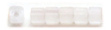 トーホービーズ 四角ビーズ（3mm） 外径約3mm カラーNo.1F