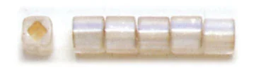 トーホービーズ 四角ビーズ（3mm） 外径約3mm カラーNo.21F