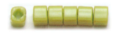 トーホービーズ 四角ビーズ（4mm） 外径約4mm カラーNo.44