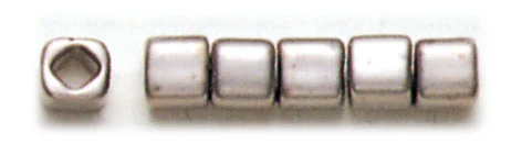トーホービーズ 四角ビーズ（4mm） 外径約4mm カラーNo.566
