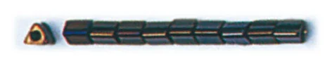 トーホービーズ 三角ビーズ（三角中） 外径約2.2mm カラーNo.83